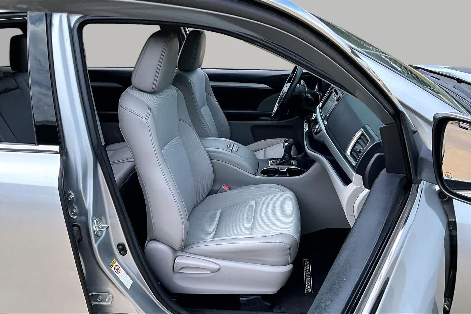 Used 2018 Celestial Silver Metallic Toyota LE Plus image 9
