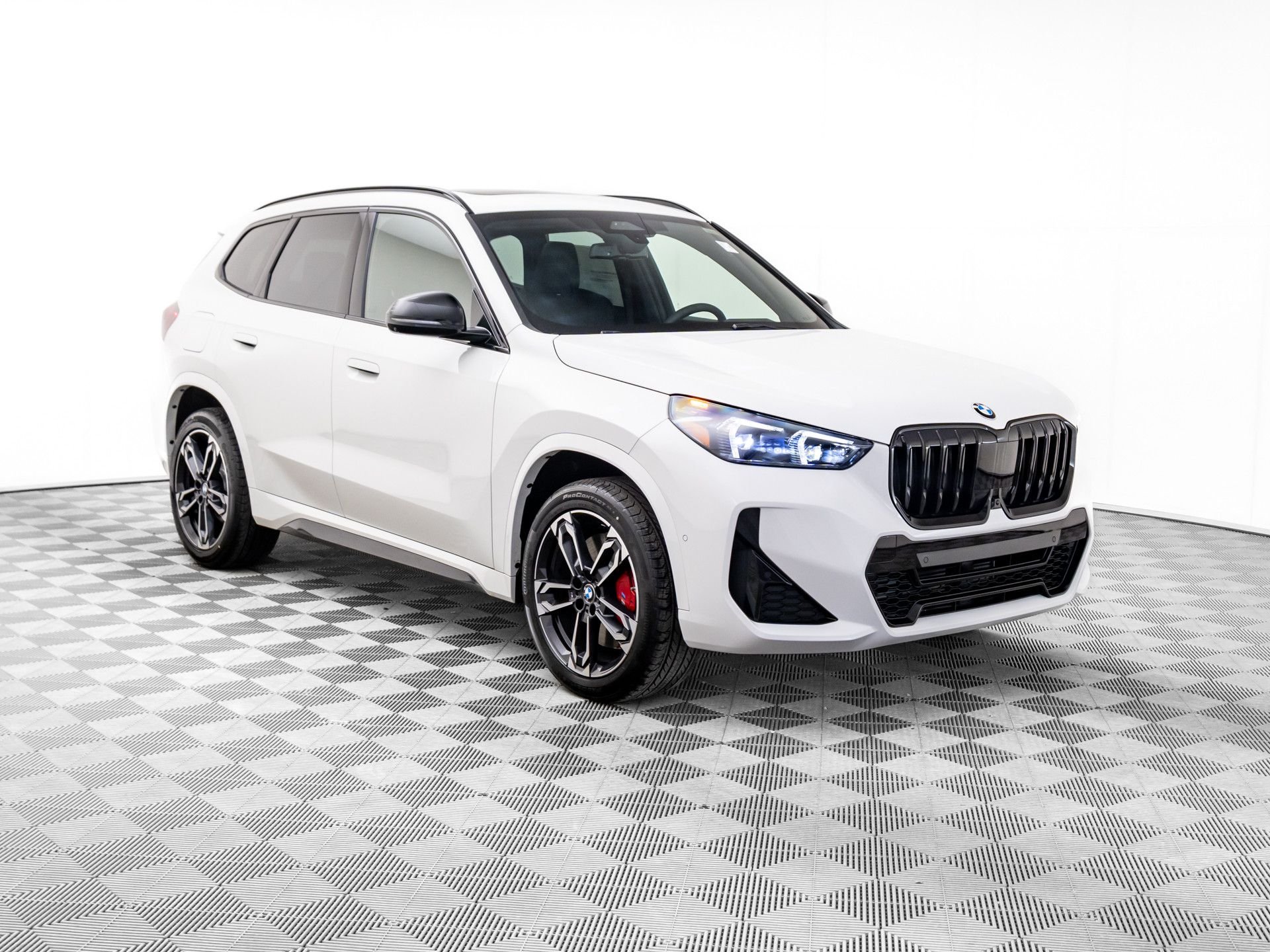 New 2026 Alpine White BMW xDrive28i image 8