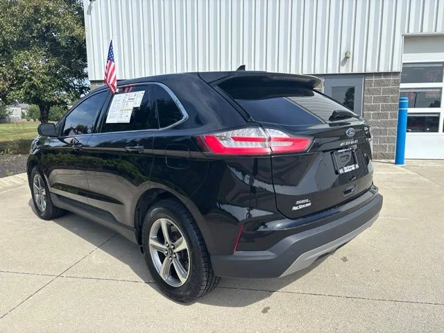Certified Used 2024 Agate Black Metallic Ford SEL image 9