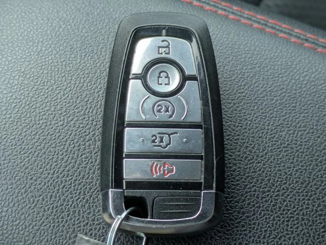 Used 2023 Oxford White Ford ST-Line image 29