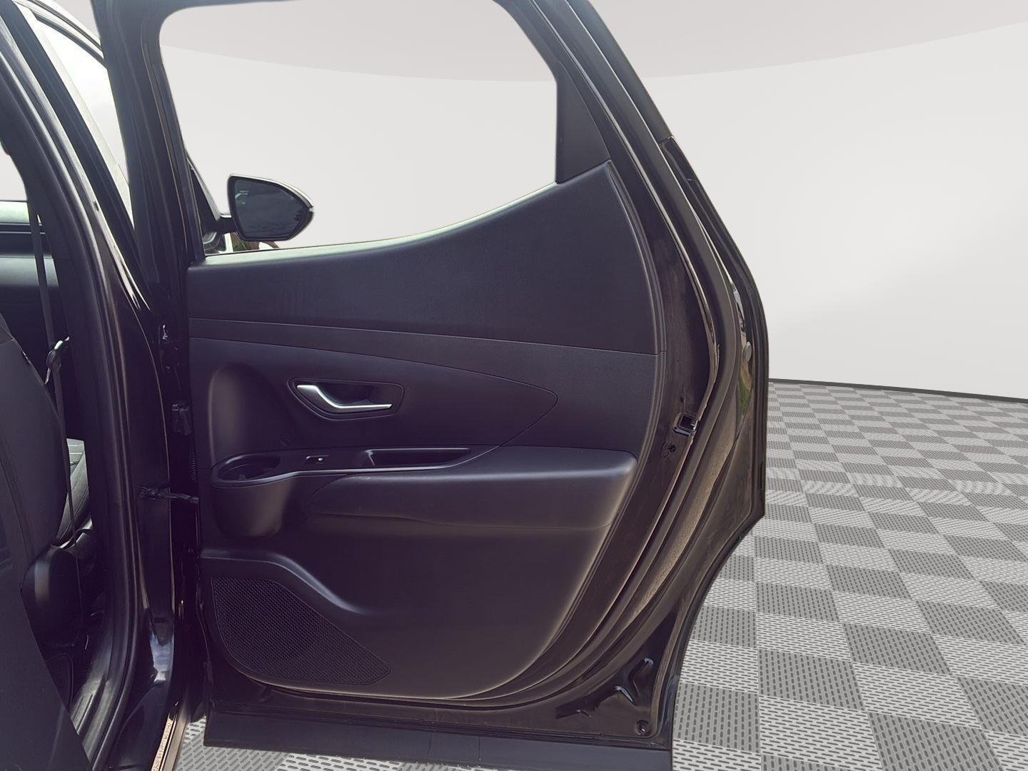 Used 2022 Phantom Black Hyundai SEL image 19