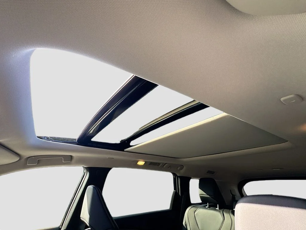 New 2027 MINERAL BLACK INFINITI Luxe FWD image 23