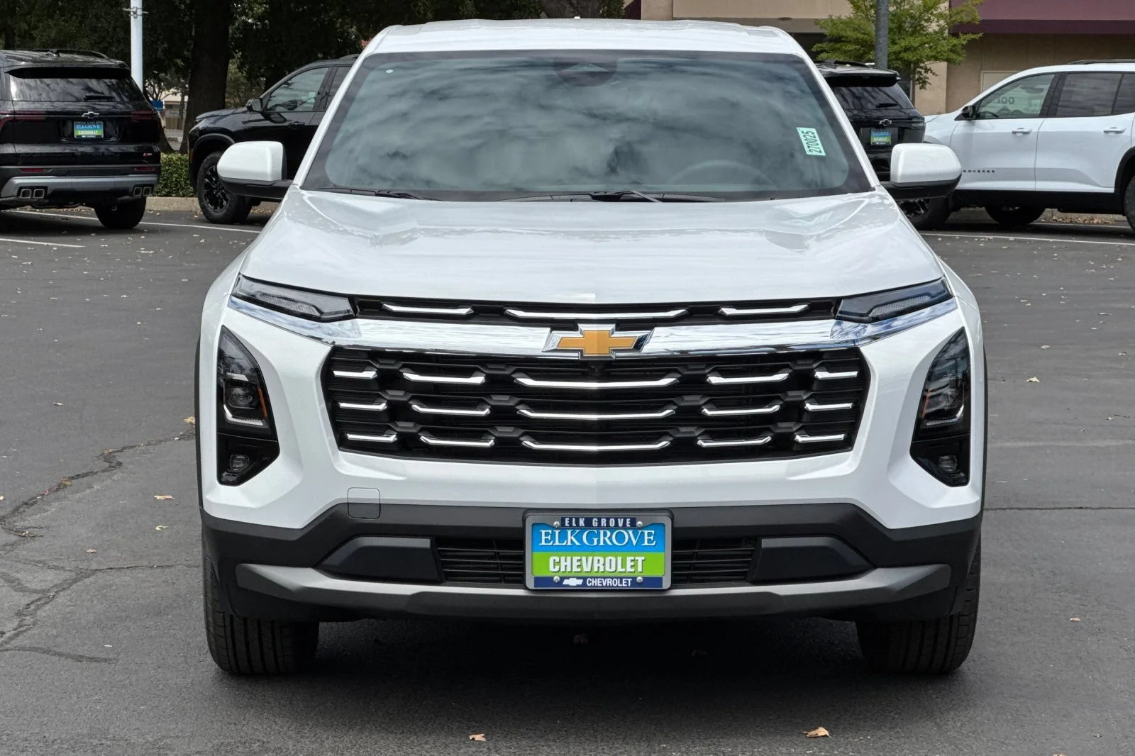 2027 Chevrolet Equinox LT - Photo 8