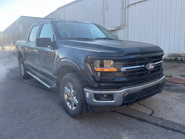 Used 2025 Black Ford XLT image 2