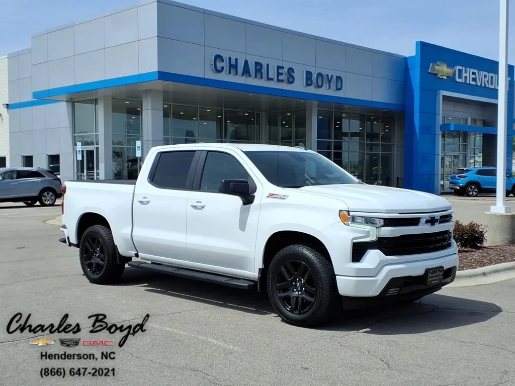 Used 2023 Summit White Chevrolet RST image 1