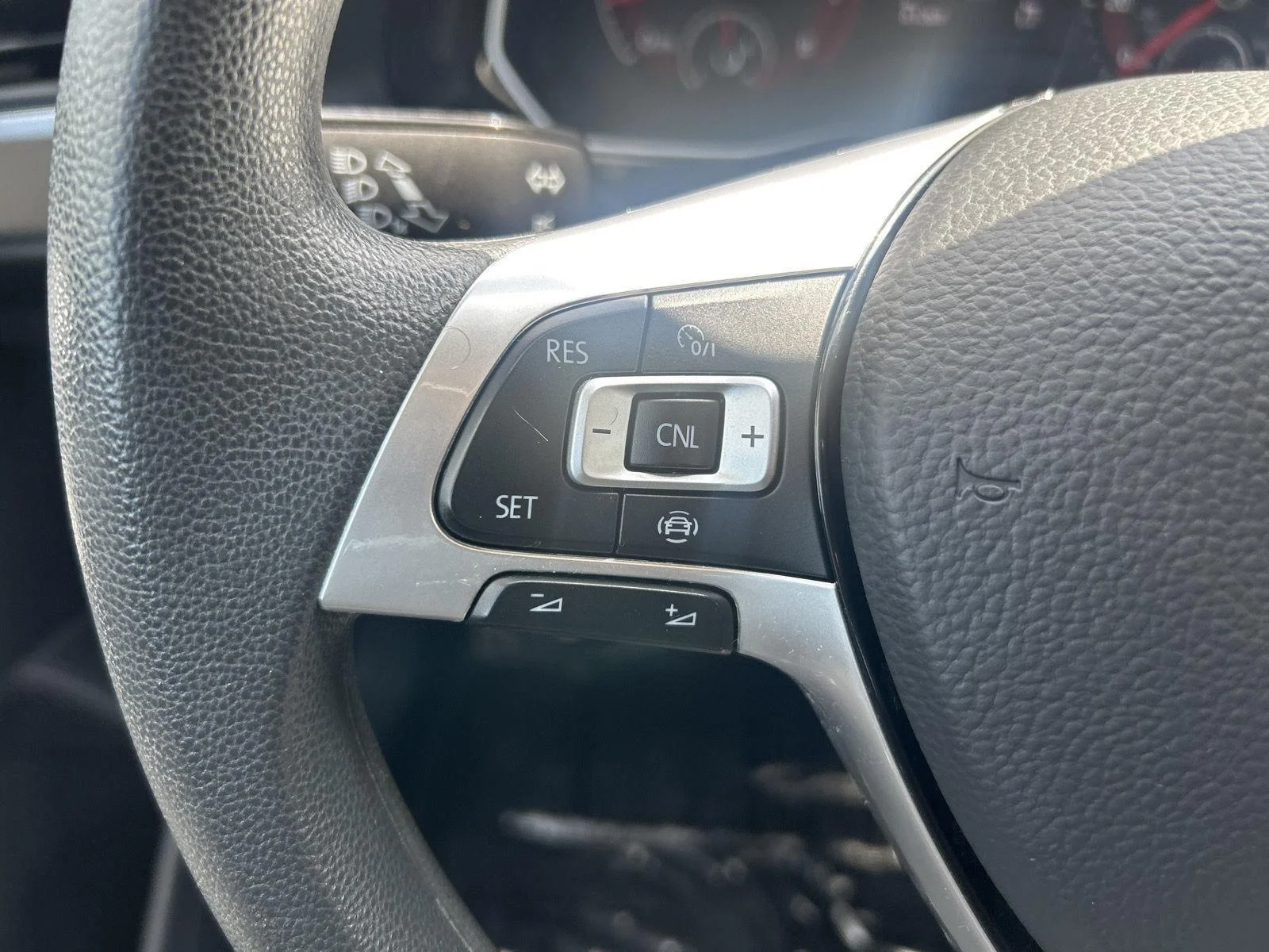 Used 2021 Pyrite Silver Metallic Volkswagen S image 14