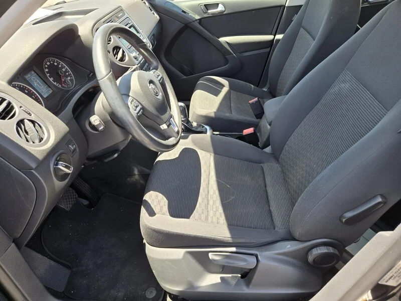 Used 2013 Black Volkswagen S image 7