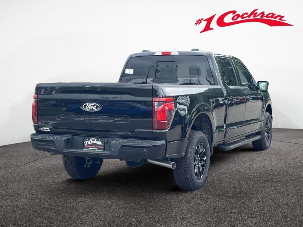 New 2026 Agate Black Metallic Ford XLT image 7