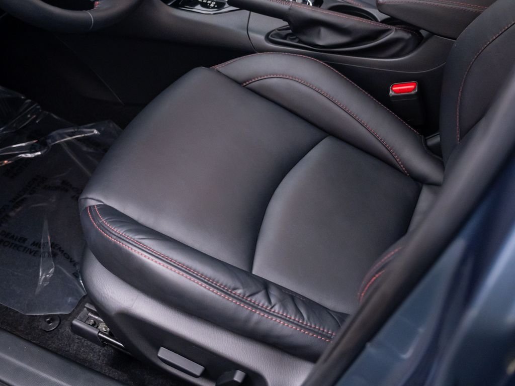 Used 2016 Blue Reflex Mica Mazda i Grand Touring image 16