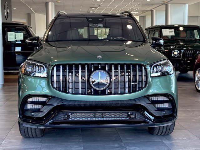 New 2026 MANUFAKTUR Ireland Mid Green Metallic Mercedes-Benz AMG® GLS 63 4MATIC+ SUV image 42