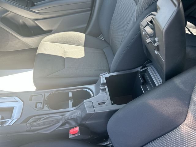 Used 2023 White Subaru Base image 23