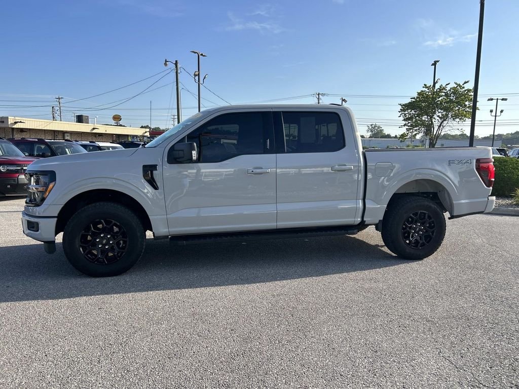 Certified Used 2024 Avalanche Ford XLT image 7
