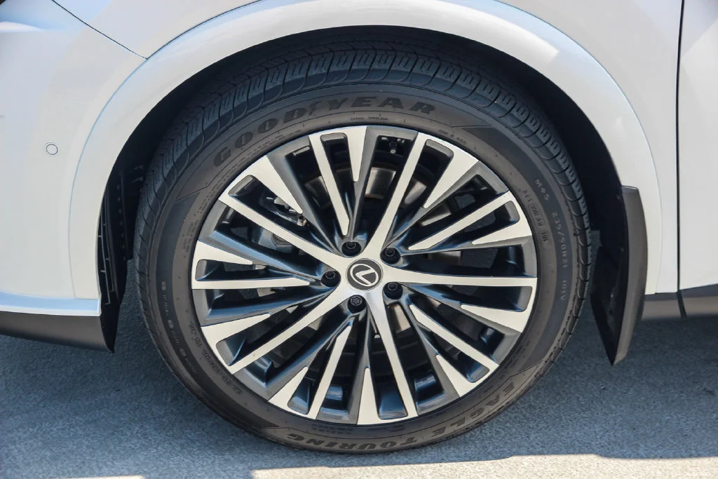 Certified Used 2025 White Lexus 350h Premium Plus image 11