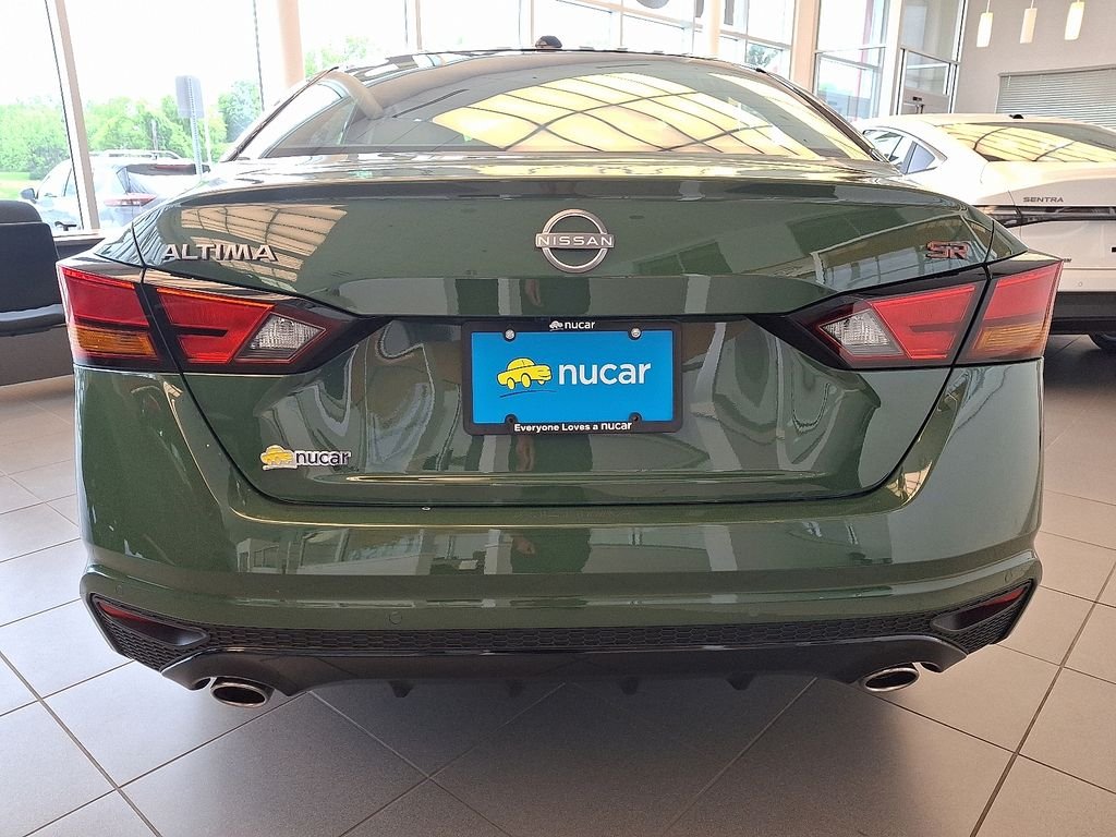 New 2026 Tactical Green Metallic / Super Black Two-tone Nissan SR image 5