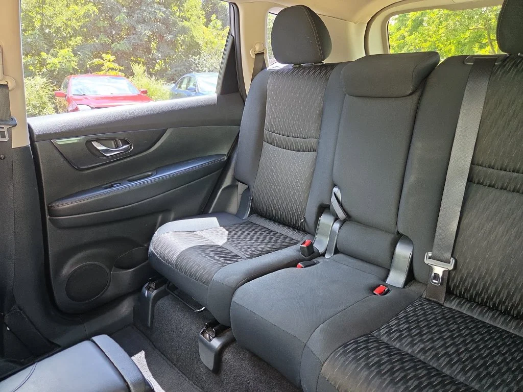 Used 2017 Gray Nissan S image 13