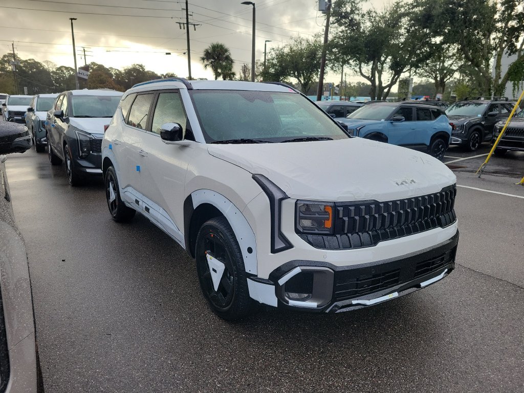 New 2027 Snow White Pearl Kia X-Line S image 1