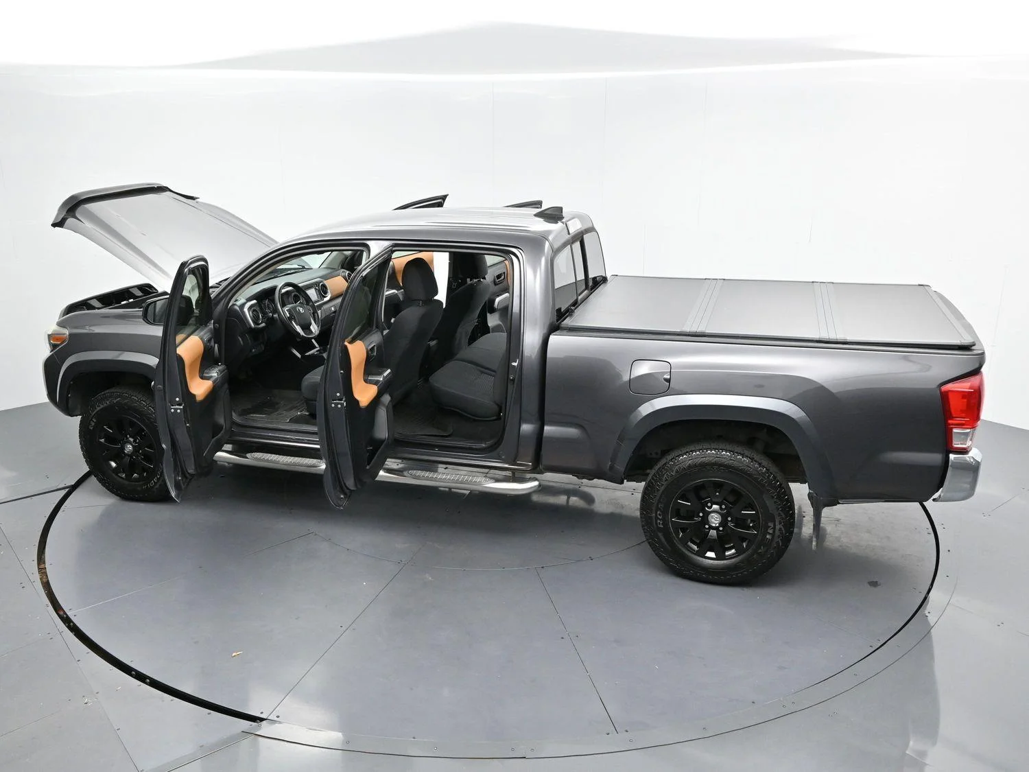 Used 2017 Magnetite Gray Metallic Toyota SR5 image 37