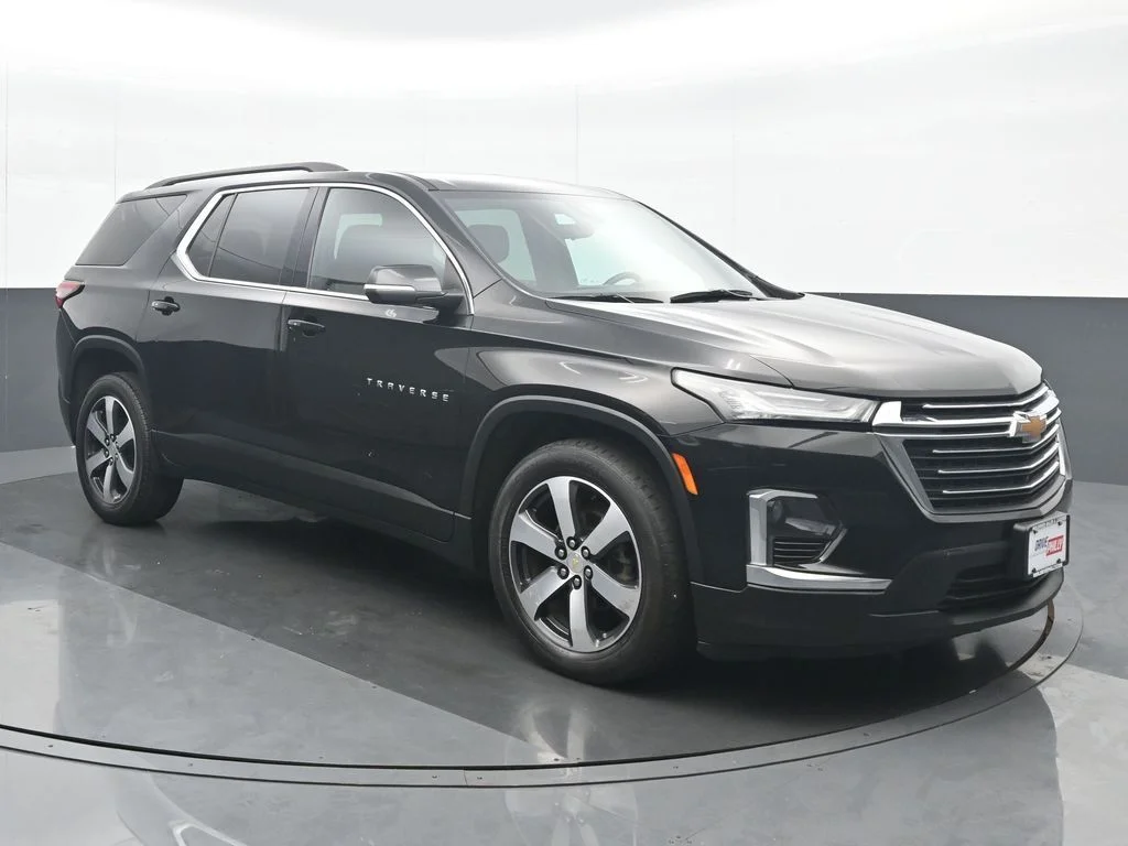 Used 2023 Black Chevrolet LT Leather image 9