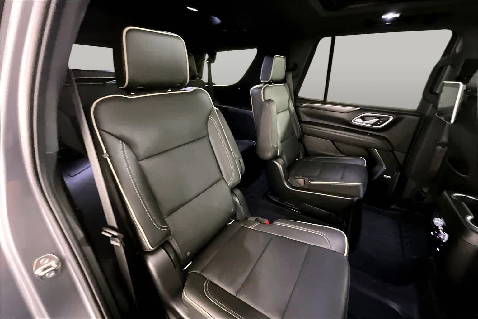 Used 2022 Satin Steel Metallic GMC SLT image 19
