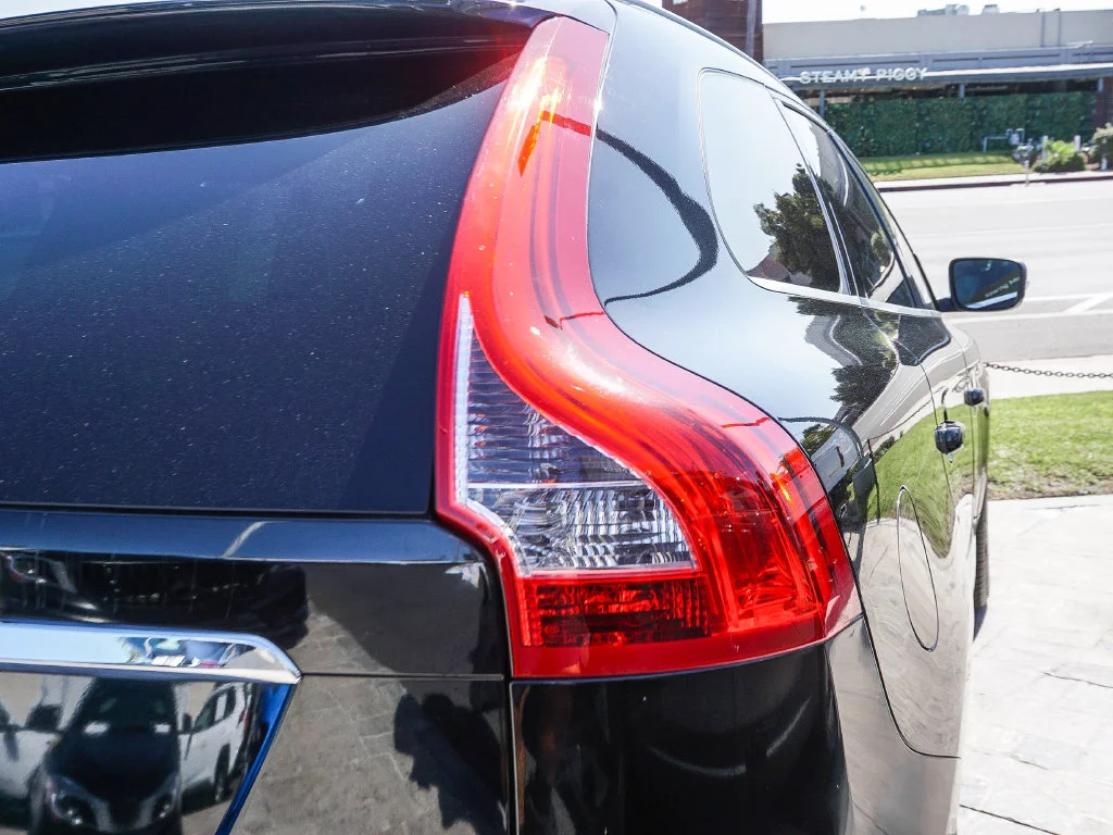 Used 2016 Black Volvo T5 Drive-E Premier image 7