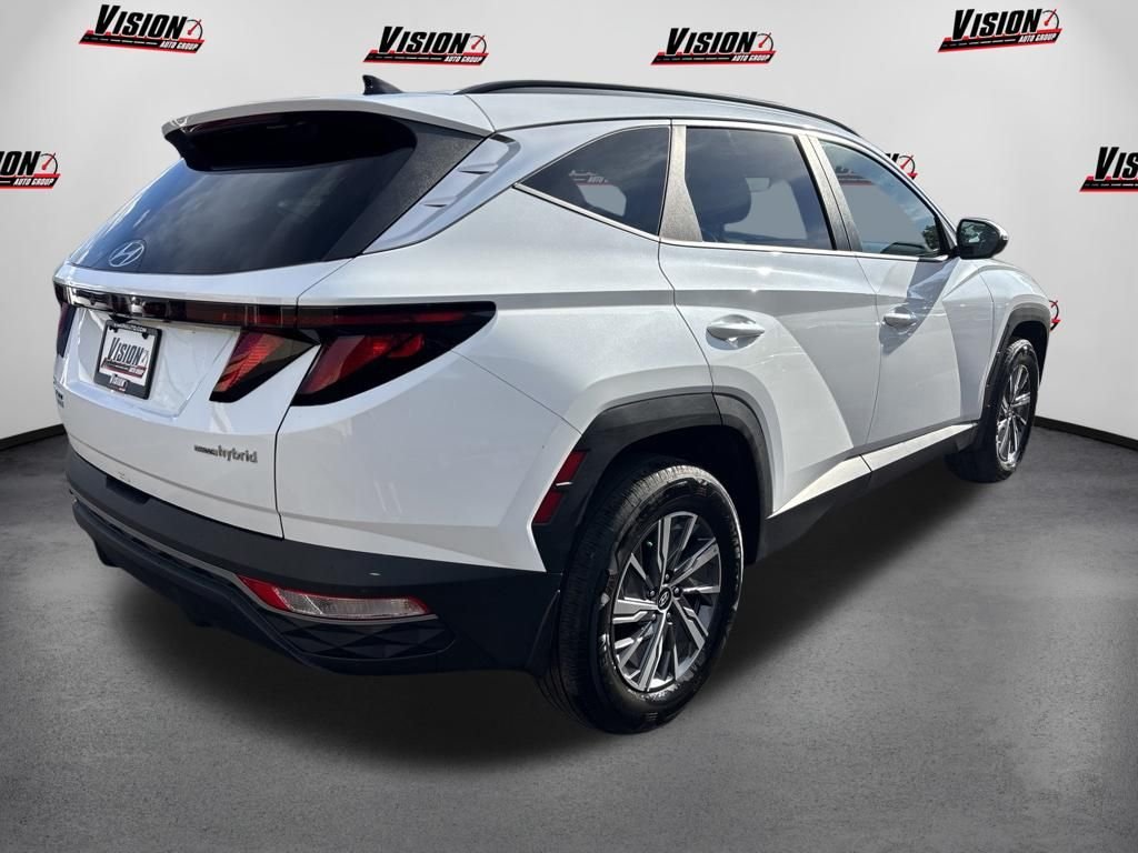Used 2024 White Hyundai Blue image 5