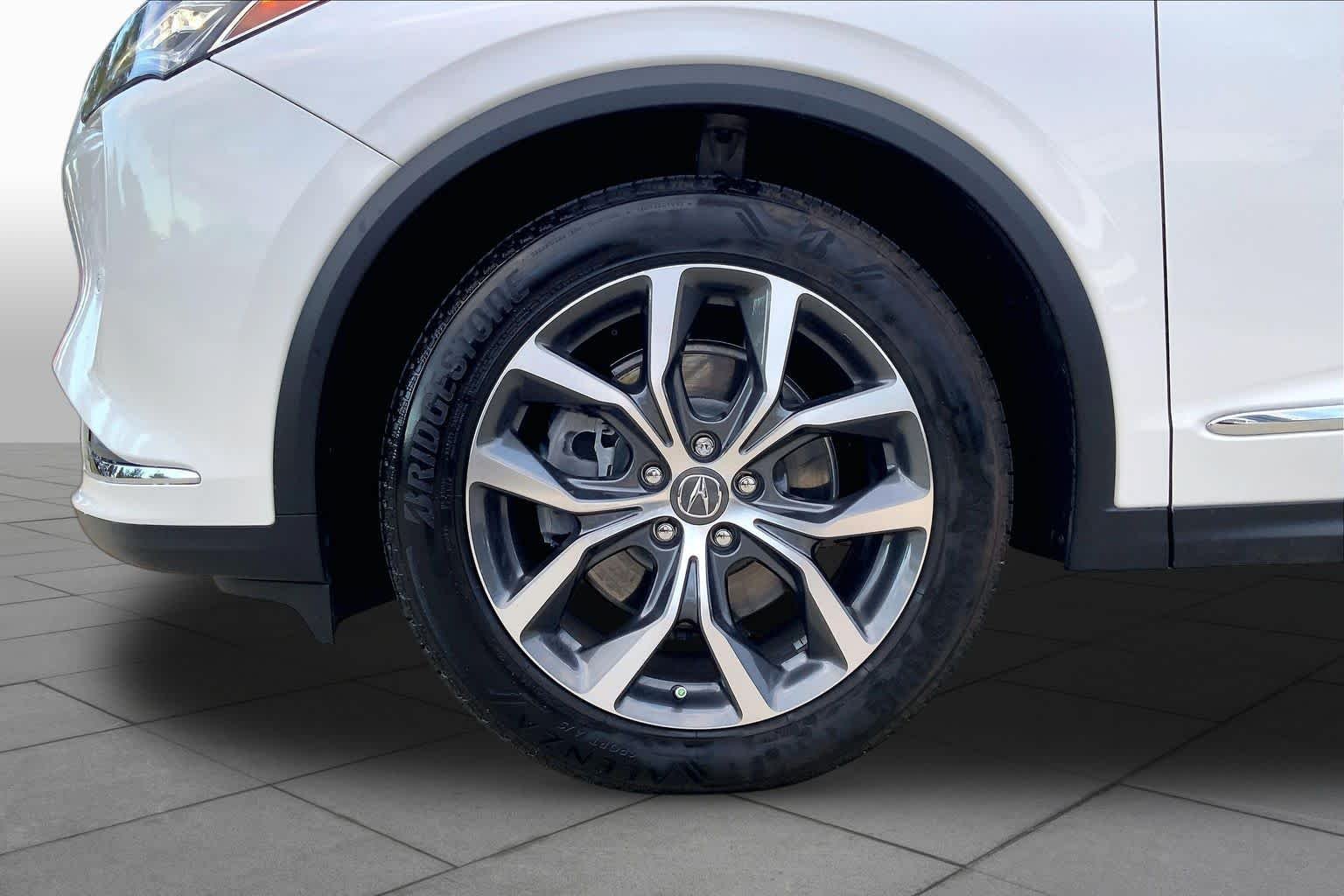 Used 2024 Platinum White Pearl Acura w/Technology Package image 11