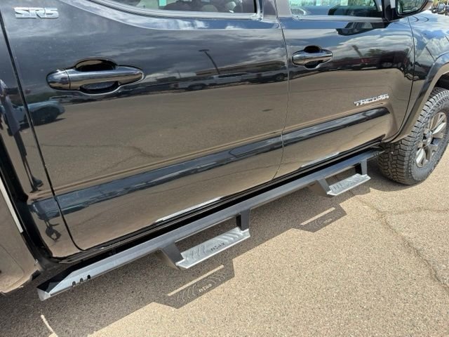 Certified Used 2022 Midnight Black Metallic Toyota SR5 image 5