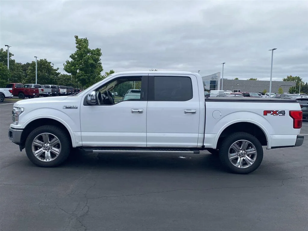 Used 2020 Oxford White Ford LARIAT image 8