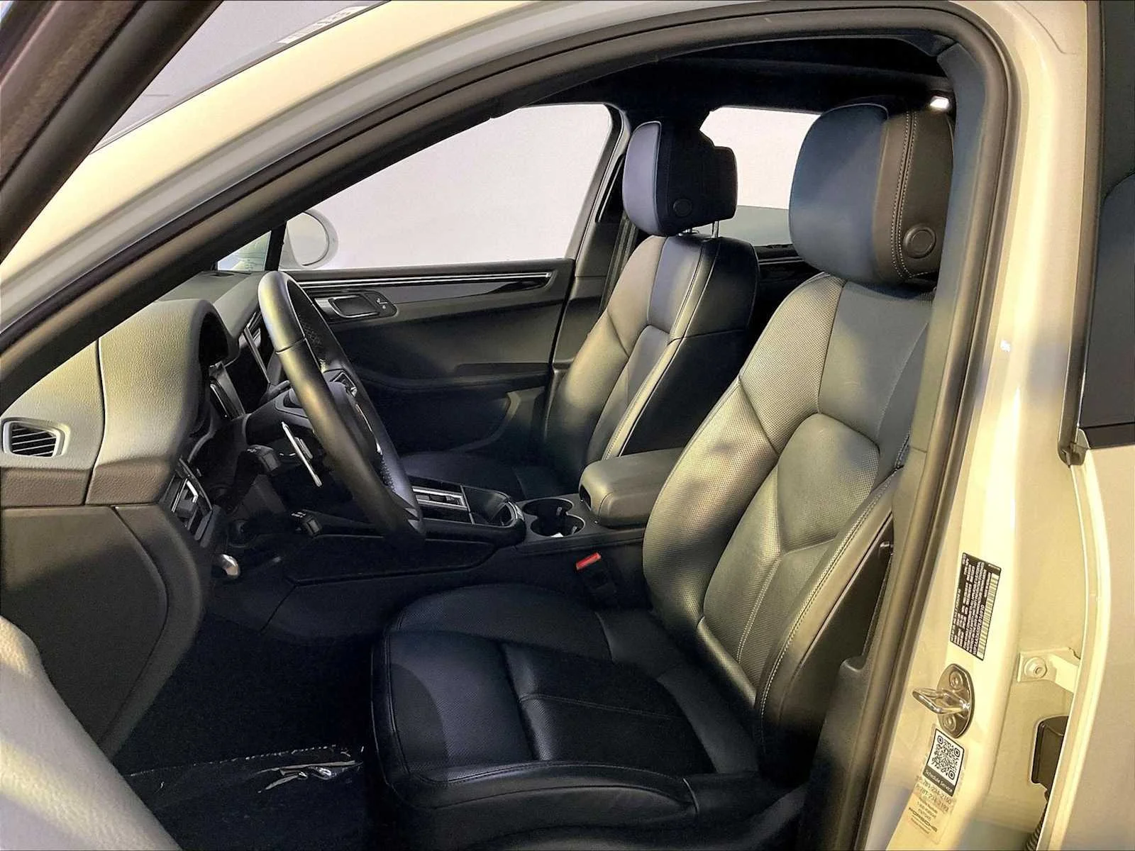 Certified Used 2023 White Porsche  image 5