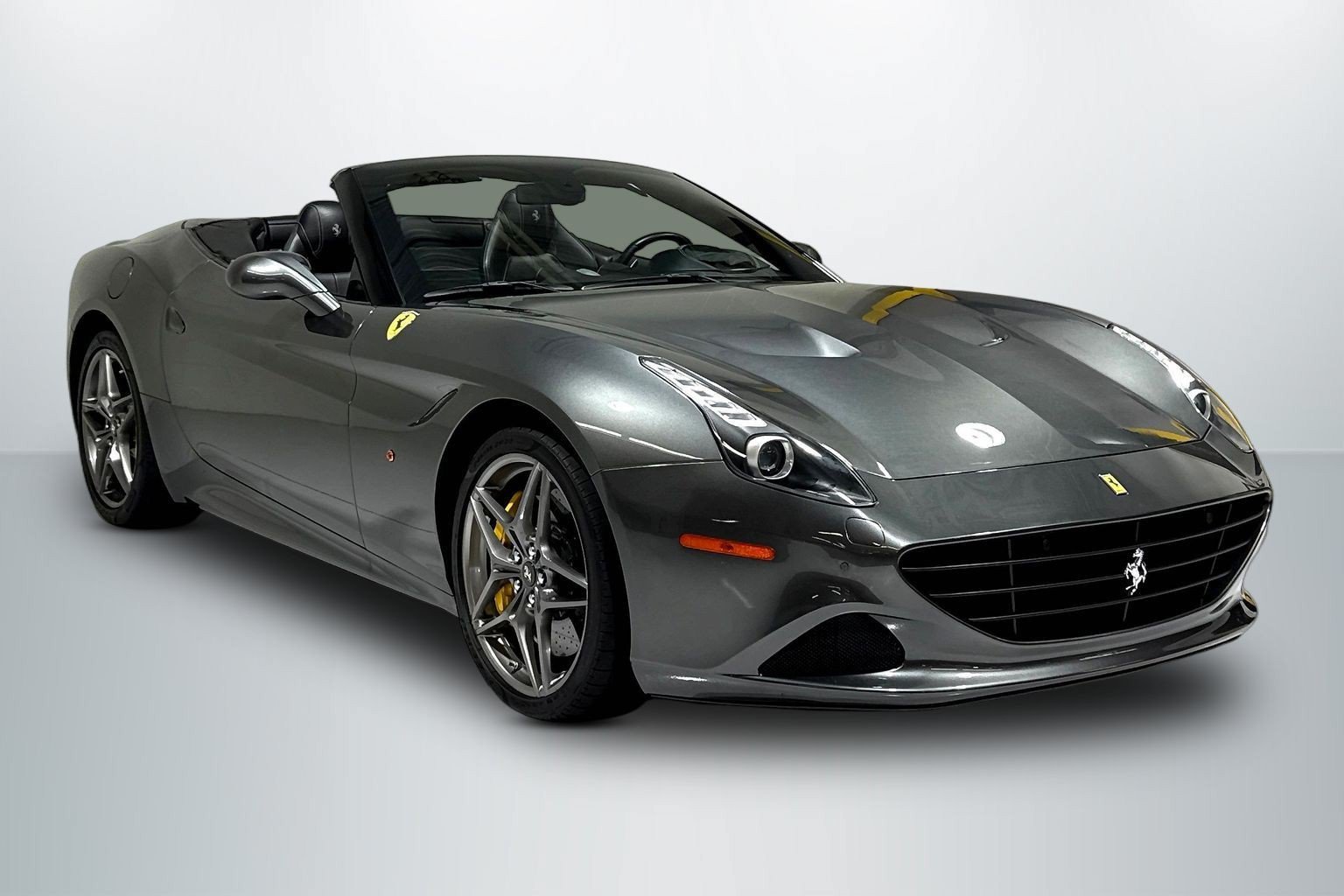 2015 Ferrari California T Base