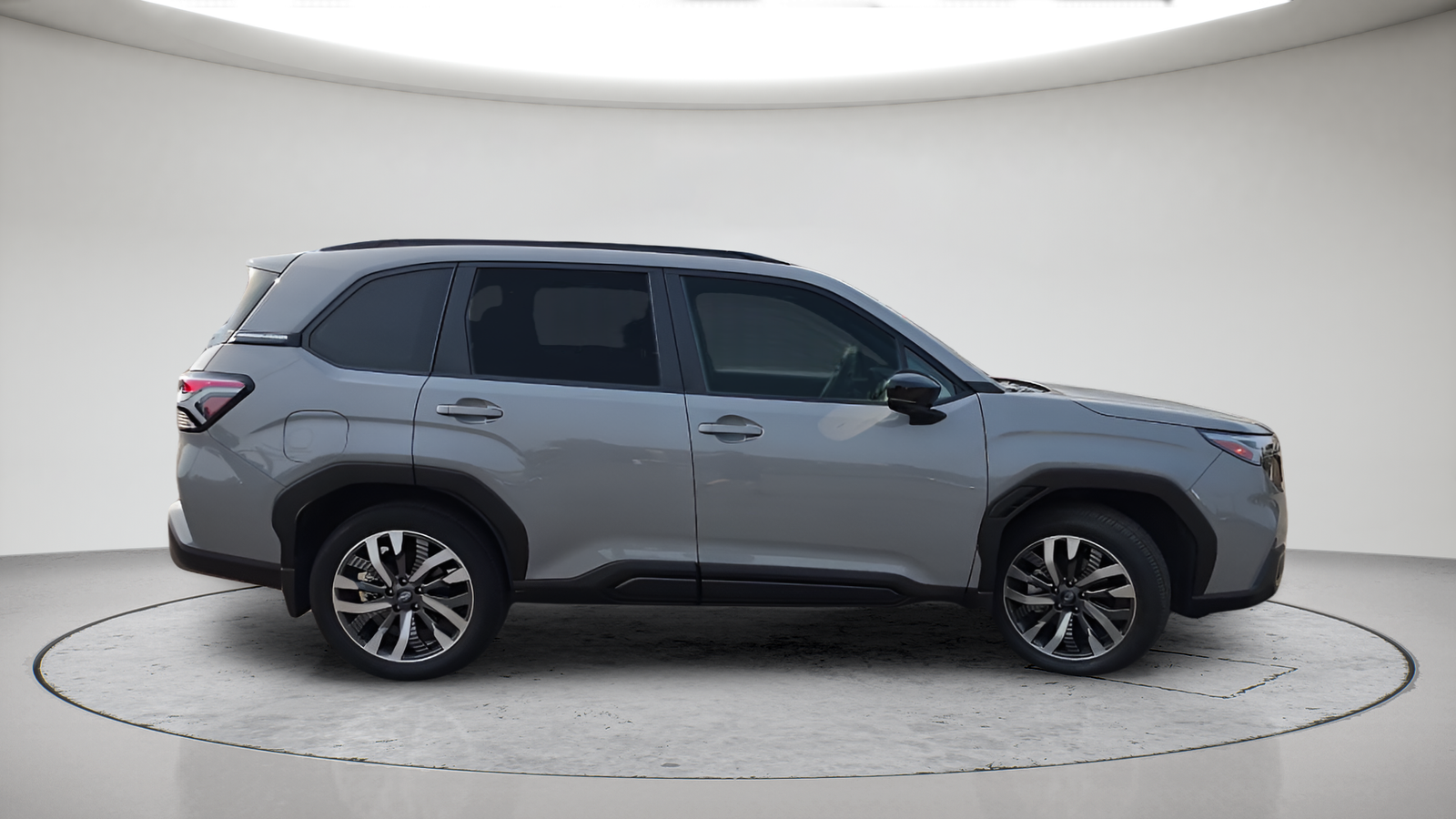 Used 2025 Pearl Subaru Touring image 5