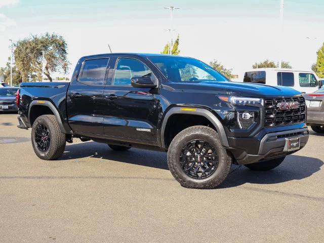Used 2026 Black GMC Elevation image 5