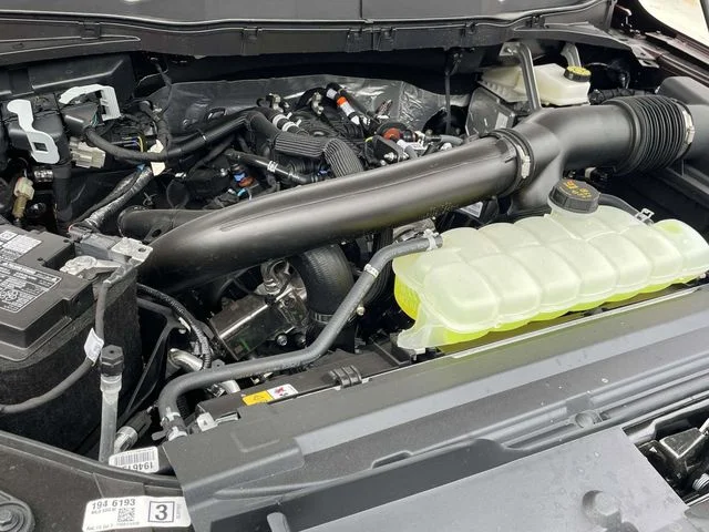2025 Ford F-150 XLT - Photo 24