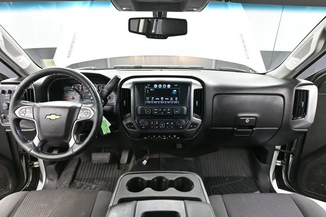 Used 2019 Silver Chevrolet LT image 26