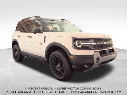Used 2025 White Ford Badlands image 1