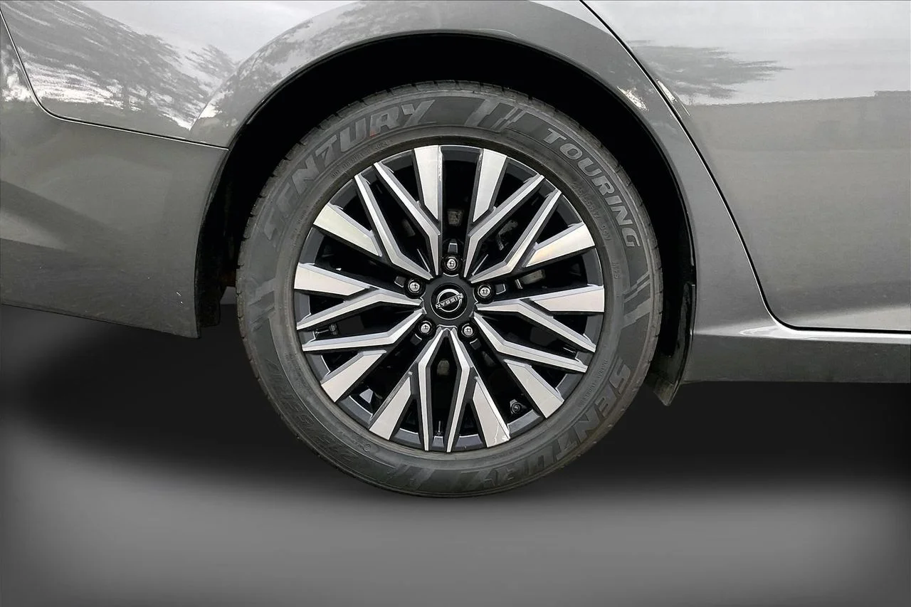 Certified Used 2024 Gray Nissan 2.5 SV image 34