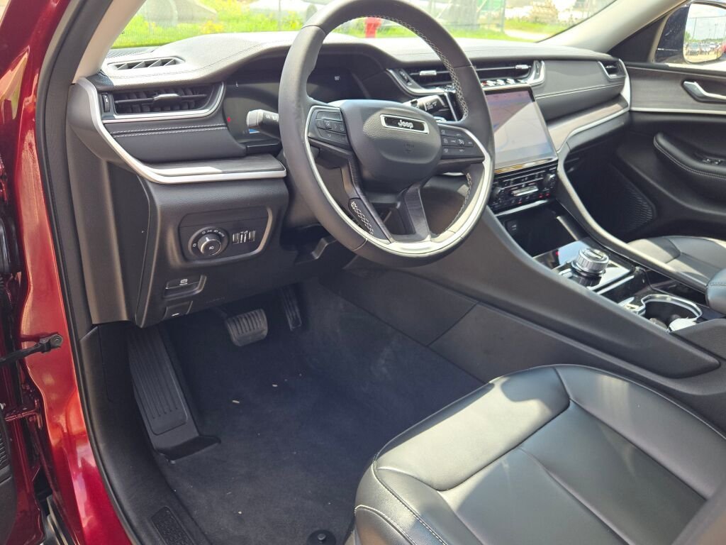 Used 2023 Red Jeep Limited image 22