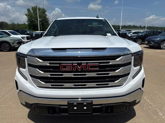 2026 GMC Sierra 1500 SLE - Photo 8