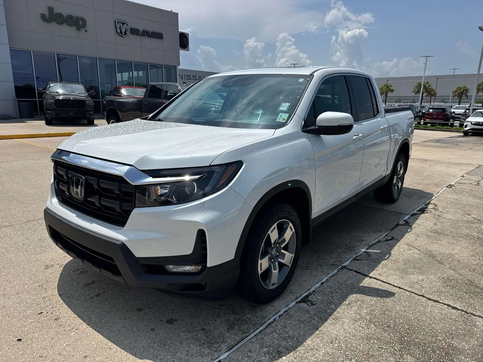 Used 2025 White Honda RTL AWD image 3