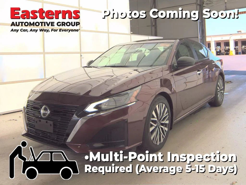Used 2024 Red Nissan 2.5 SV image 1