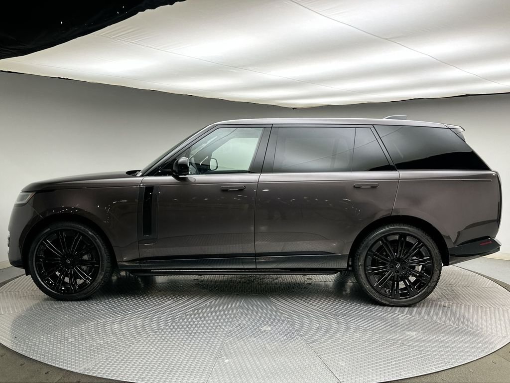 New 2027 Charente Grey Prem Met Land Rover SE image 2