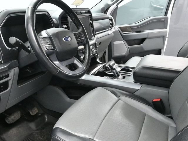 Used 2023 White Ford Lariat image 13