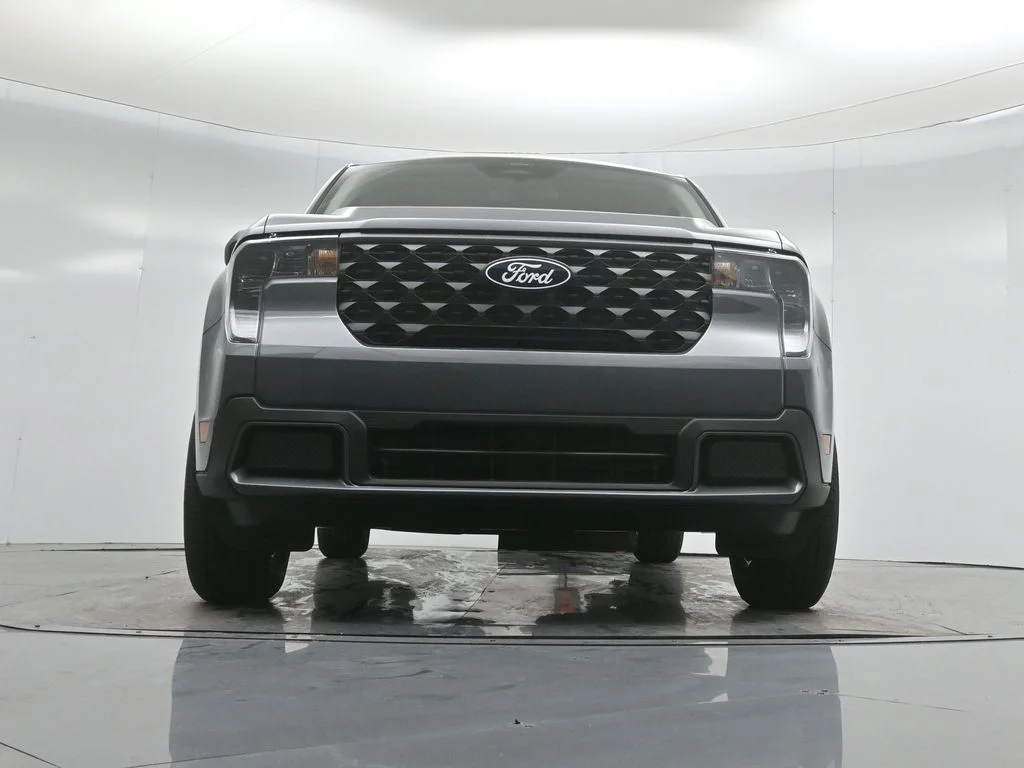 New 2026 Carbonized Gray Metallic Ford XLT image 41