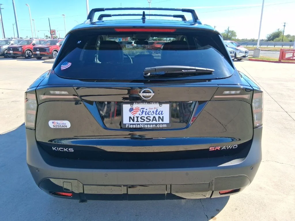 2026 Nissan KICKS SR AWD - Photo 6