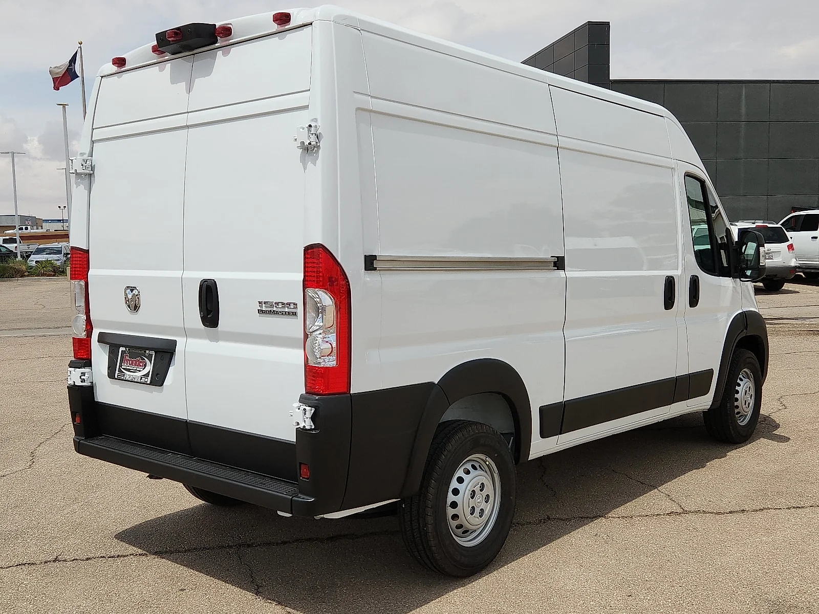 New 2026 Bright White Clear-Coat  Paint Ram PROMASTER 1500 TRADESMAN CARGO VAN HIGH ROOF 136