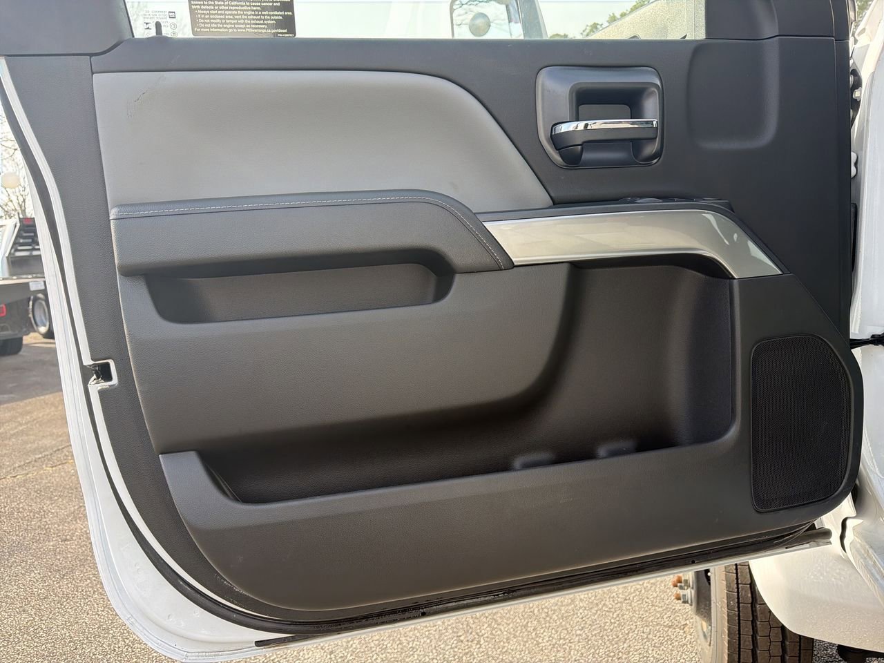 2024 Chevrolet Silverado 4500 HD Chassis Cab Work Truck - Photo 18