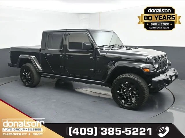 2025 Jeep Gladiator Nighthawk Auto's photo