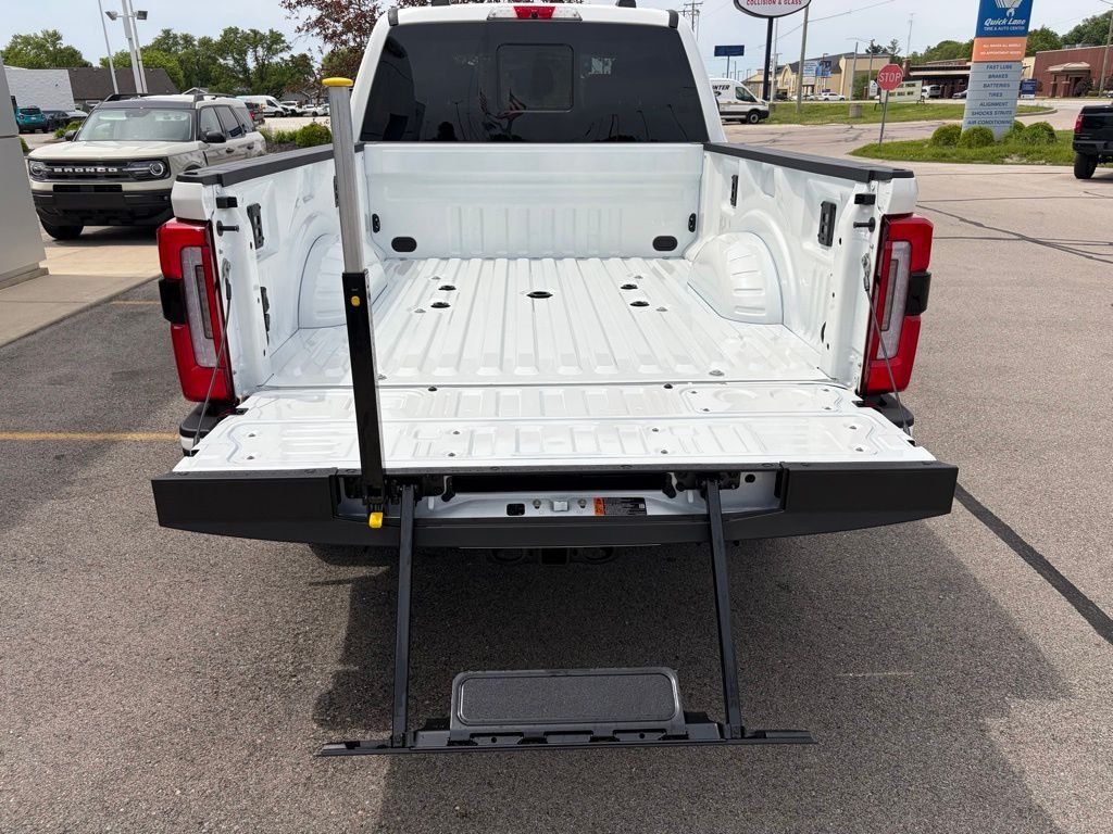 New 2026 White Ford Platinum image 38