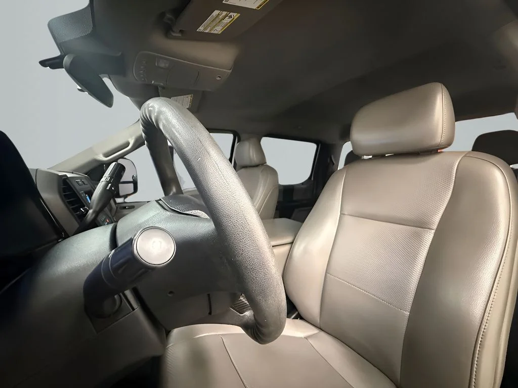 Used 2020 White Ford XL image 11