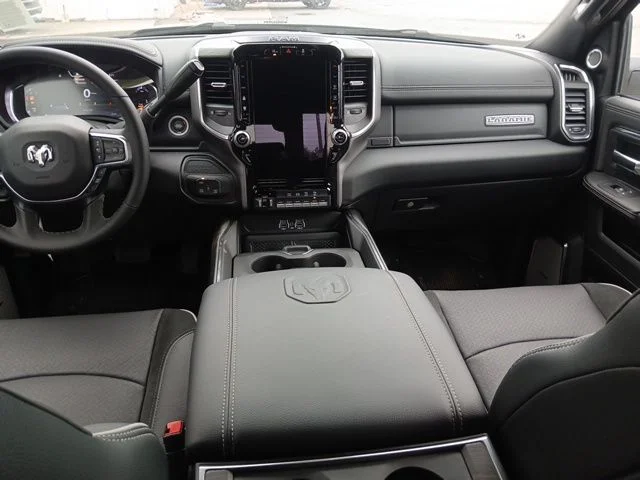 New 2026 Diamond Black Crystal Pearl-Coat Exterior Paint RAM Laramie image 12
